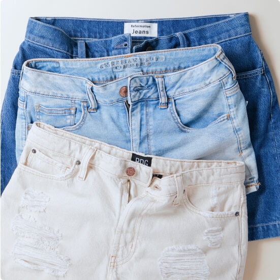 DENIM SHORTS